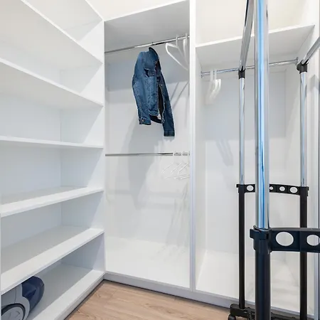 P&o Serviced Mordor * Warschau